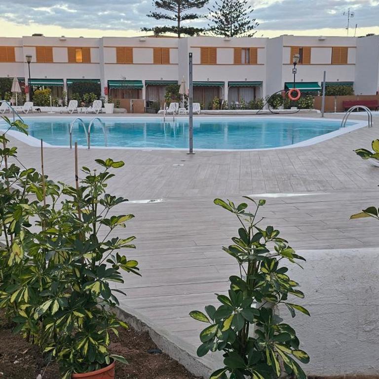 Barber Las Brisas - Two-Bedroom Apartment - 7