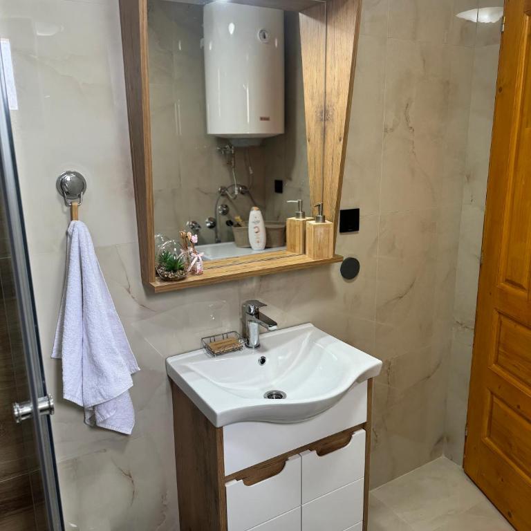 Vista Wood - One-Bedroom House - 14