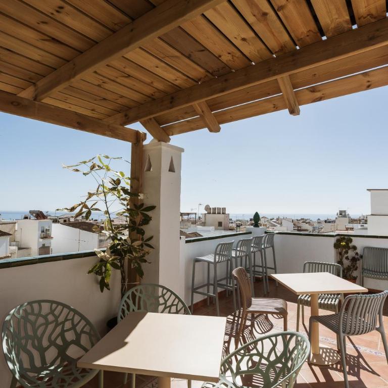 Naim Guest House Nerja - Habitación Doble con balcón - 2