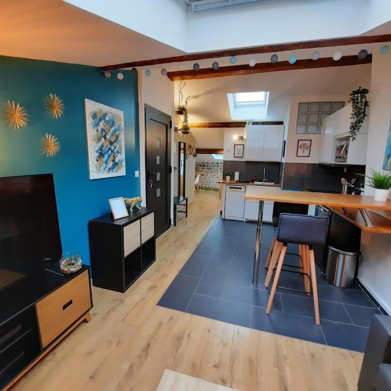 Grand appartement proche métro avec place de parking - Appartement 1 Chambre - 12