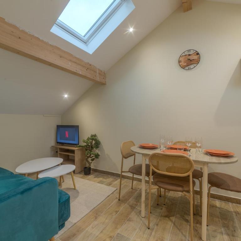Pasteur Collection - Cozy & Warm - 4pers - Two-Bedroom Apartment - 2