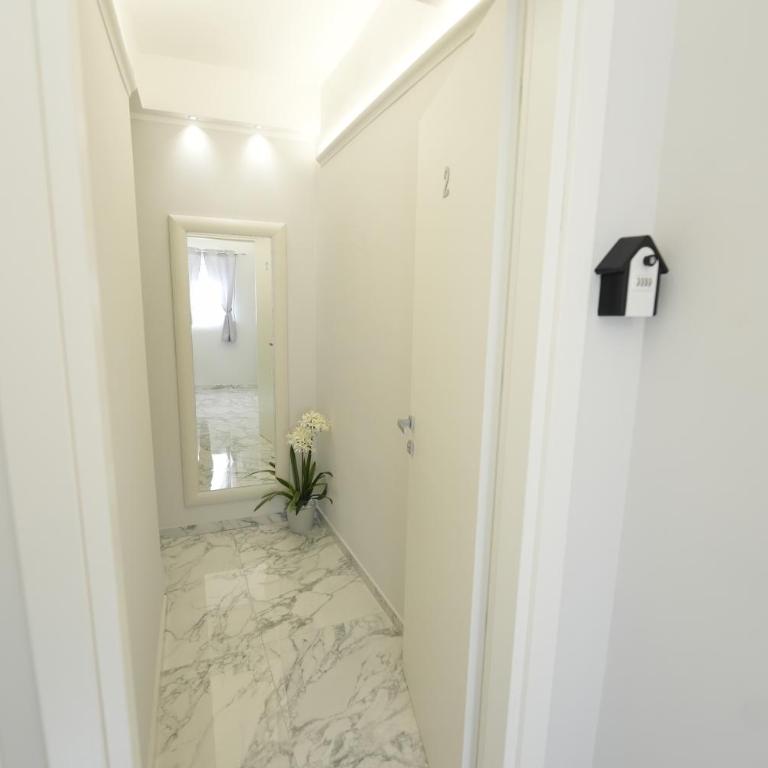 Catania Central Apartment - Appartamento con 2 Camere da Letto - 4