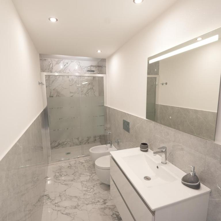 Catania Central Apartment - Appartamento con 2 Camere da Letto - 4