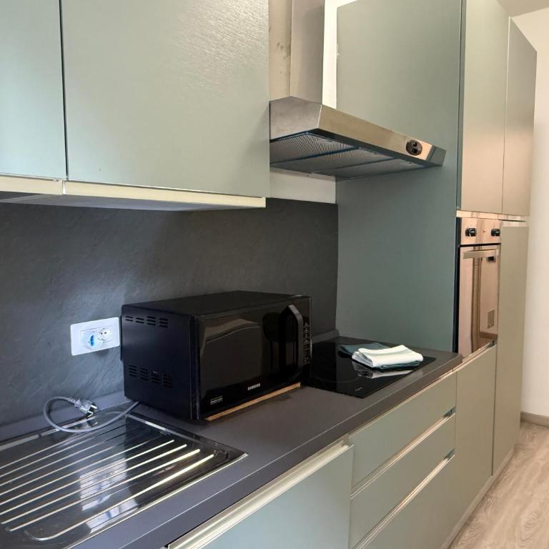450 mt da mare e centro, Appena ristrutturato - Appartamento con 2 Camere da Letto - 9