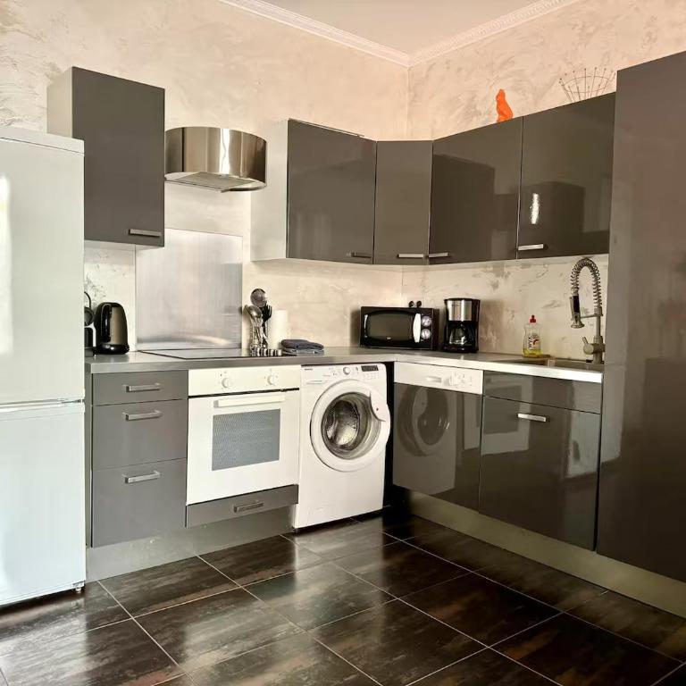 GRAND HOTEL - Magnifique appartement bord de plage Centrale - Apartamento de 1 dormitorio - 3