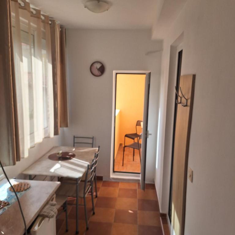 Studio Dina - Apartman sa 1 Spavaćom Sobom - 4