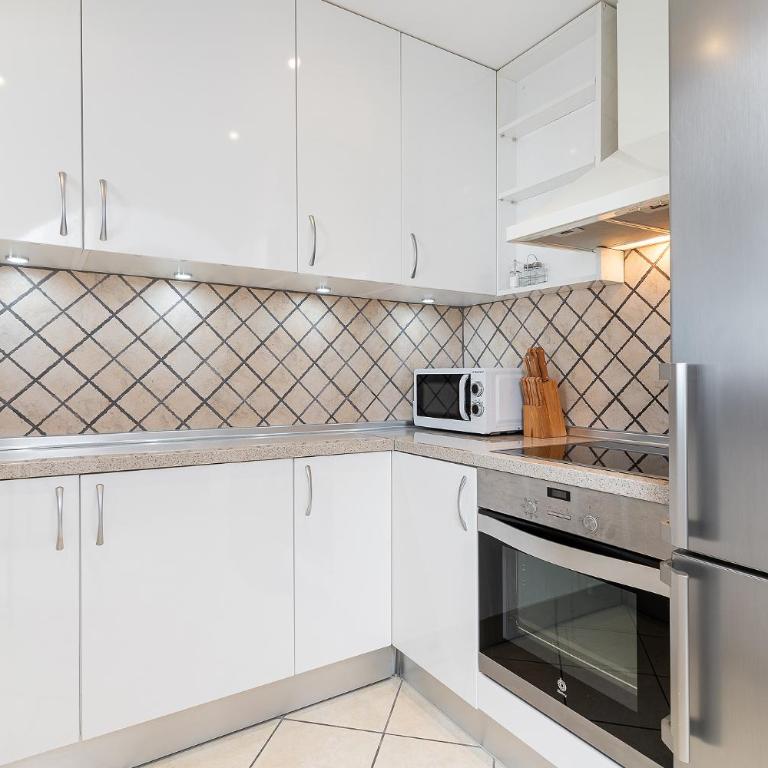 Blue Pearl - One-Bedroom Apartment - 15