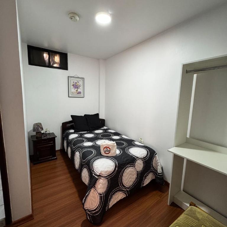 Hostal La Terraza - Roof Terrace Overlooking The North and Historic Centre - Single Room - 9