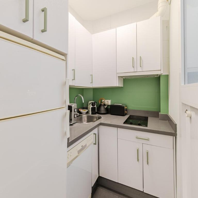 ISG Apartments Cuesta del Rosario - One-Bedroom Apartment - 17