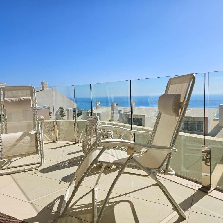 Stunning sea views at Stupa hills - Two-Bedroom Apartment with Terrace and Sea View - 2