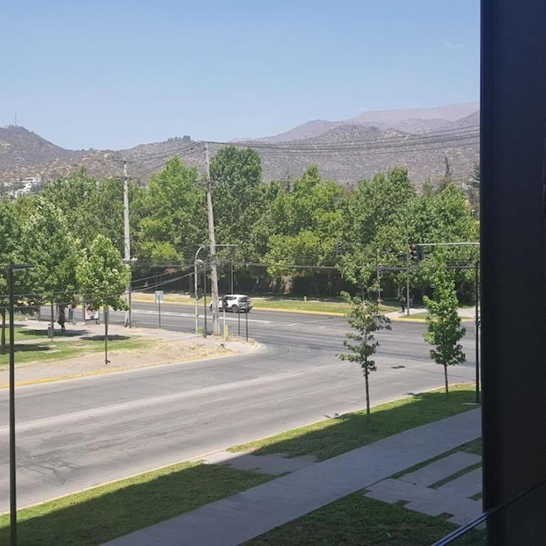 Dpto Av Las Condes lado Mall Sport - Apartamento de 2 dormitorios con terraza - 19