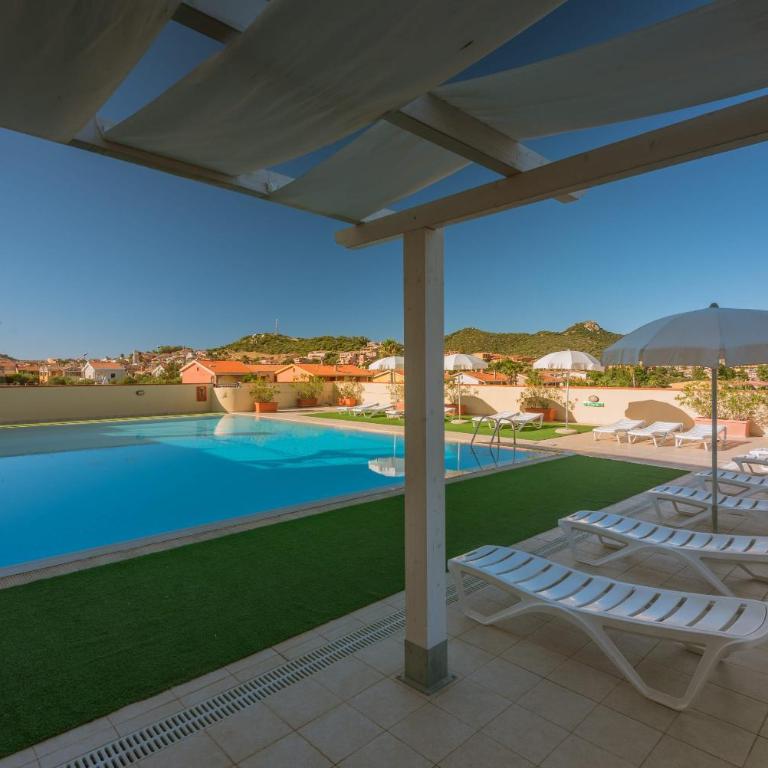 Stylish Residence Le Fontane 1 BedrApt B4 sleeps 4 - Apartment - 8
