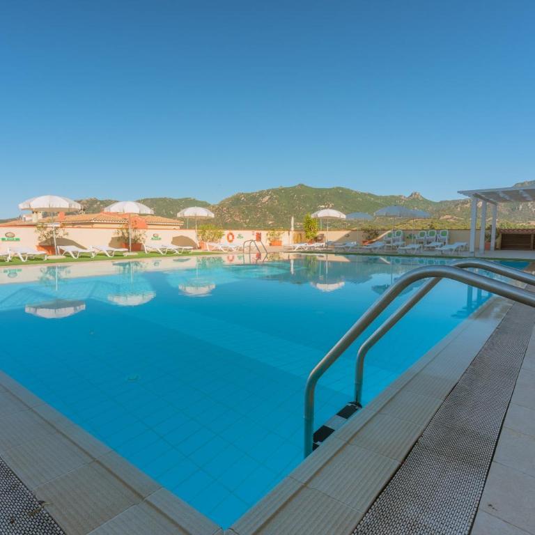 Stylish Residence Le Fontane 1 BedrApt B4 sleeps 4 - Apartment - 12