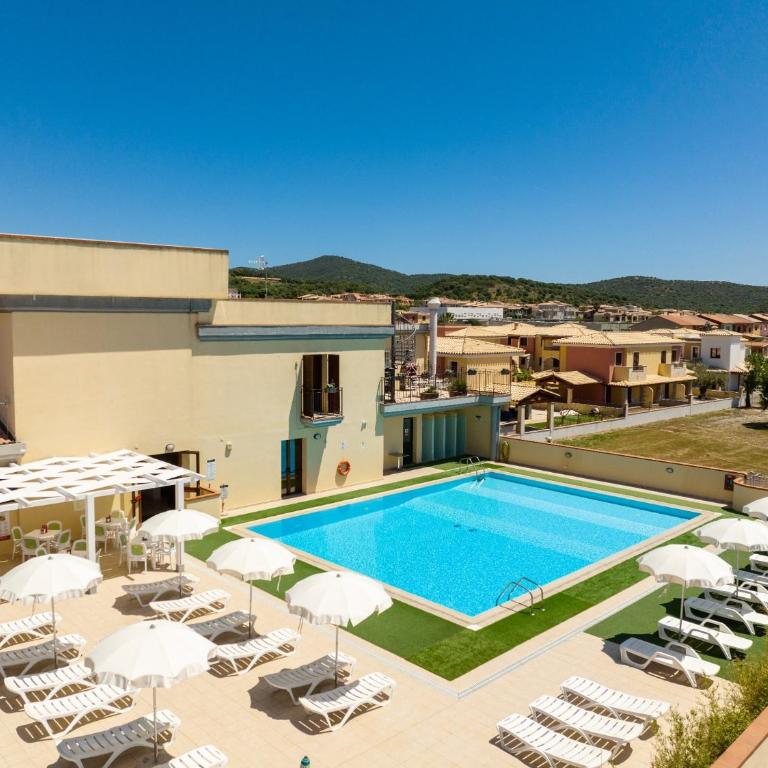 Stylish Residence Le Fontane 1 BedrApt B4 sleeps 4 - Apartment - 16