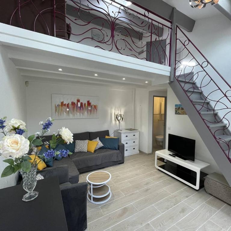 Charmante Villa T3 Climatisée avec Véranda, Terrasse et Jardinet - Proche Plage et Commerces - FR-1-106-54 - Villa - 3