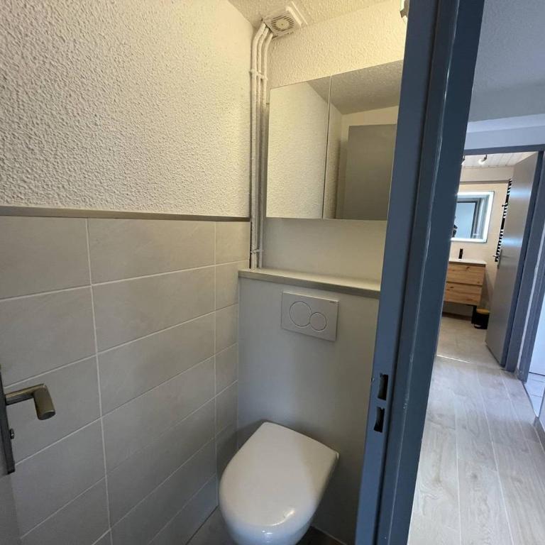 Charmante Villa T3 Climatisée avec Véranda, Terrasse et Jardinet - Proche Plage et Commerces - FR-1-106-54 - Villa - 13