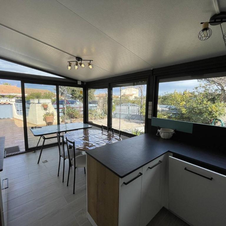 Charmante Villa T3 Climatisée avec Véranda, Terrasse et Jardinet - Proche Plage et Commerces - FR-1-106-54 - Villa - 22