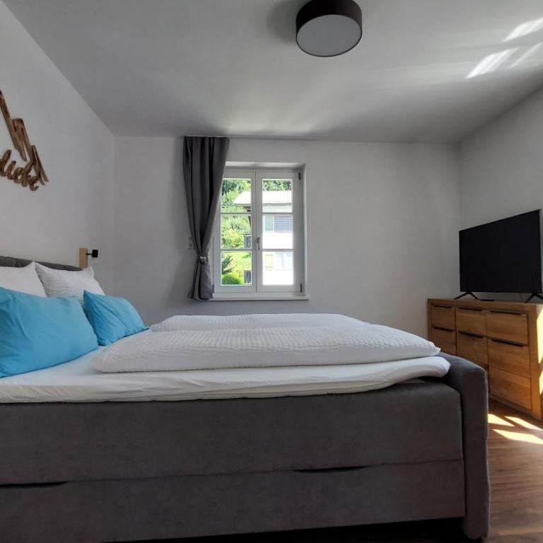 AlpenLodge Berchtesgaden - Apartment mit 1 Schlafzimmer, Balkon und Bergblick - 4