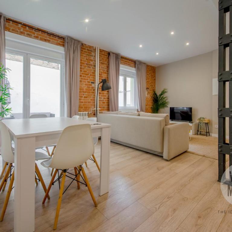 Vive Madrid con Terraza para 5 en Santa Ana 6 - Apartment - 19