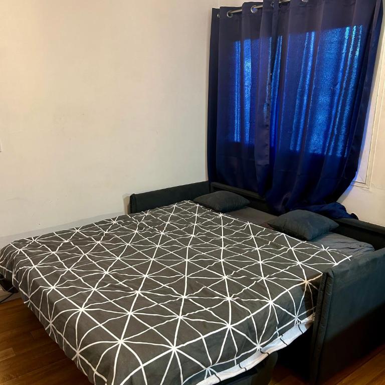 Petit Studio étudiant sur la canal de l'Ourcq - Appartement 1 Chambre - 2