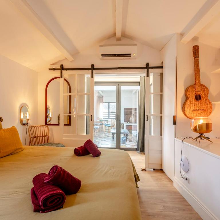 Le 9 Victor Hugo Vue sur les Toits, Loft Triplex avec terrasse, intra muros - Maison 3 Chambres - 25