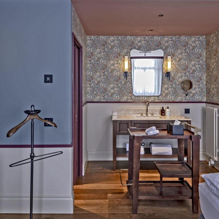 Hotel Mürren Palace - Junior Suite mit Balkon - 13