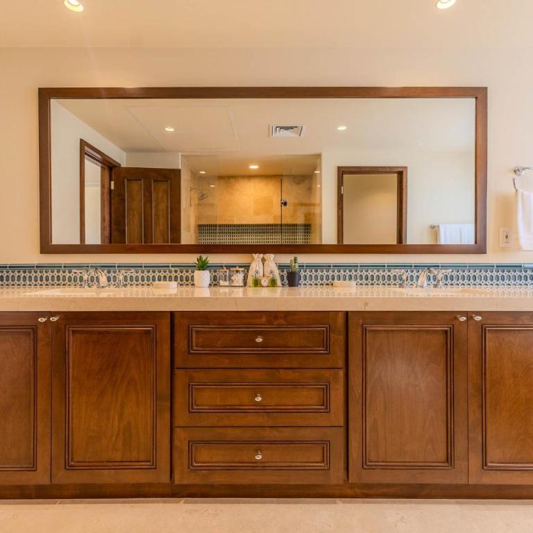 Luxe Villa Retreat at Rancho San Lucas - Villa - 44
