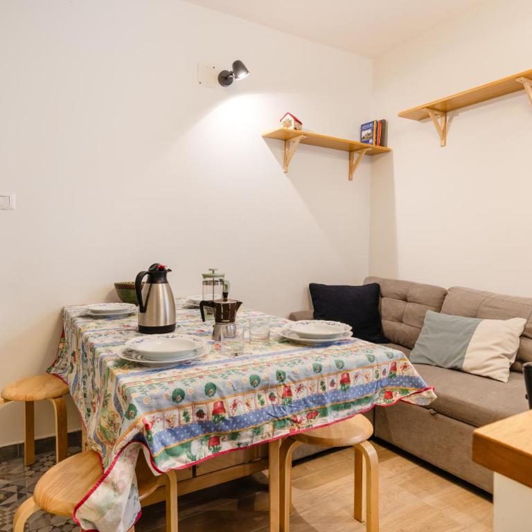 Central studio at Pedestrian Characteristic Area - Casa Vacanza Luz - Appartamentino su 2 Livelli - 15