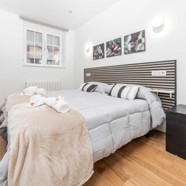 El Encanto del Oeste - Two-Bedroom Deluxe Apartment - 10