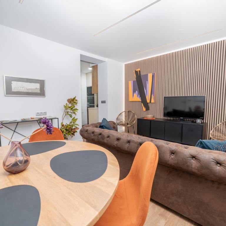El Encanto del Oeste - Two-Bedroom Deluxe Apartment - 14