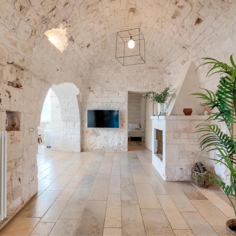 VILLA OSTUNI ONE mit Pool, Gästehaus & Glamping - Villa - 28