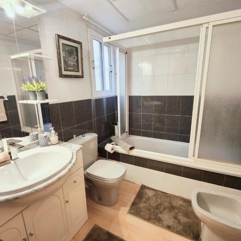 Jardin Botanico 3 Danuria - Three-Bedroom Apartment - 16