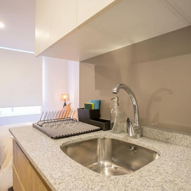 Downtown Vibes Studio Apt w Gym & Grill - Apartamento - 3