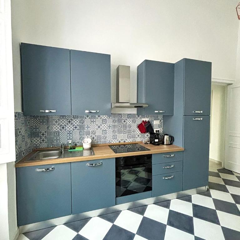 Quid Juris 28 - Santa Lucia - Appartamento Superior con 2 Camere da Letto - 4