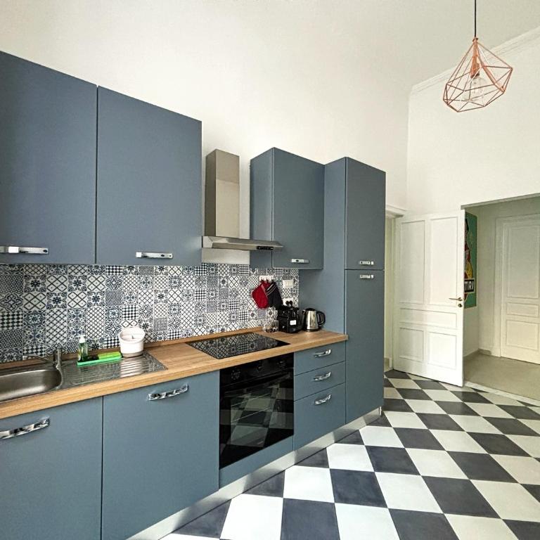 Quid Juris 28 - Santa Lucia - Appartamento Superior con 2 Camere da Letto - 3