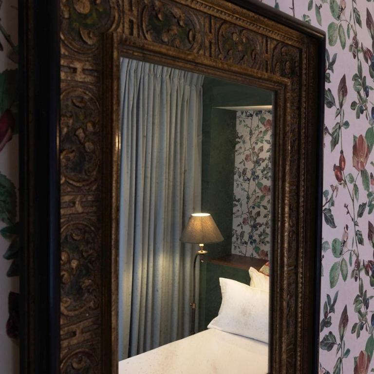 Hotel L de Lutece - Notre-Dame - King Room - 8