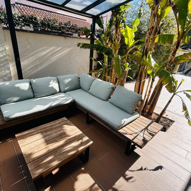 Maison moderne avec piscine - Maison 4 Chambres - 10