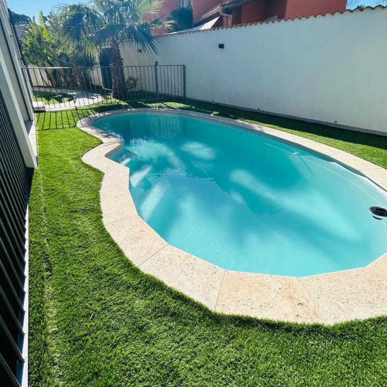 Maison moderne avec piscine - Maison 4 Chambres - 16