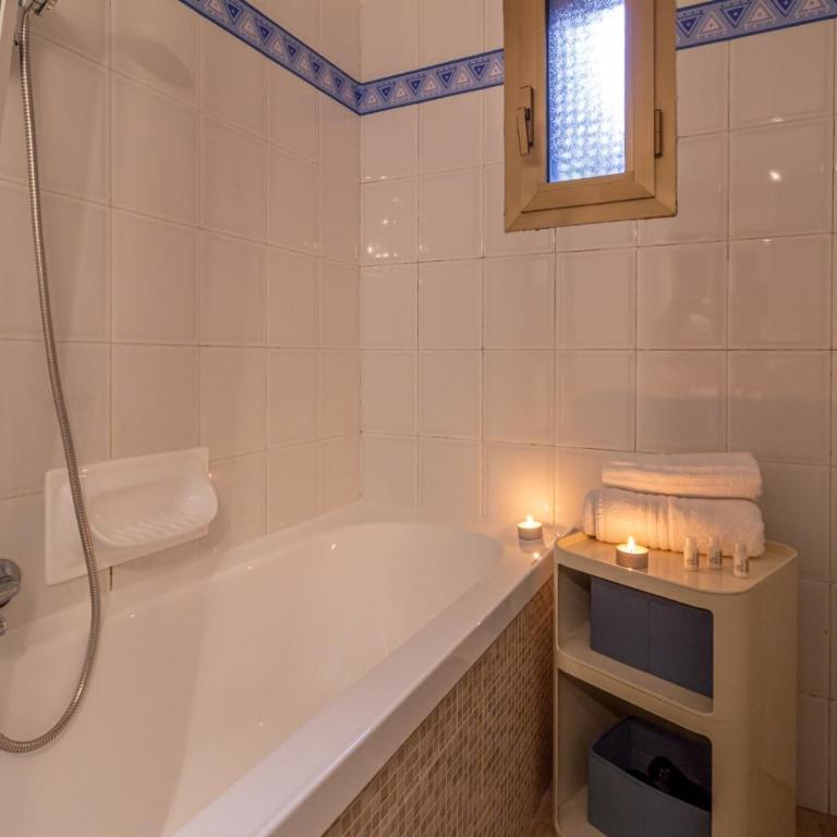 Bambaglioli 2 torri - One-Bedroom Apartment - 13
