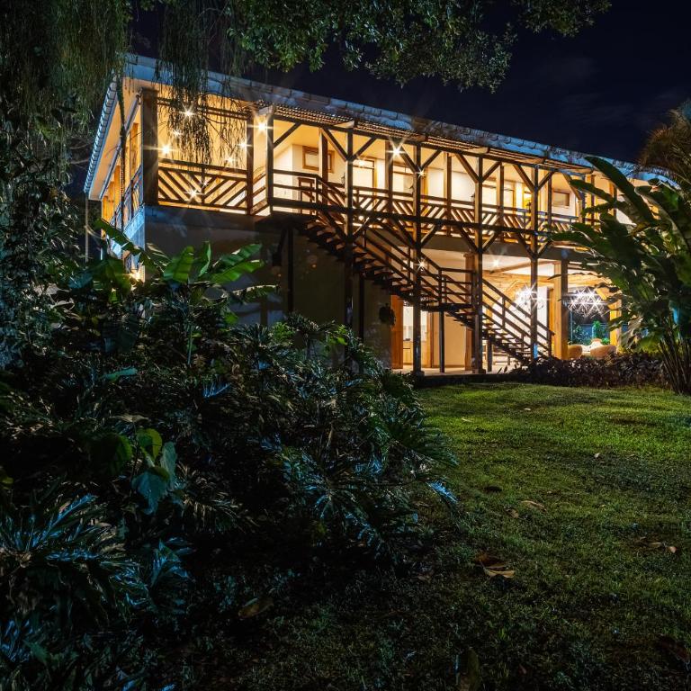 Casa de Campo en El Edén - Casa de 7 dormitorios - 7