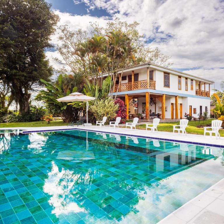 Casa de Campo en El Edén - Casa de 7 dormitorios - 75