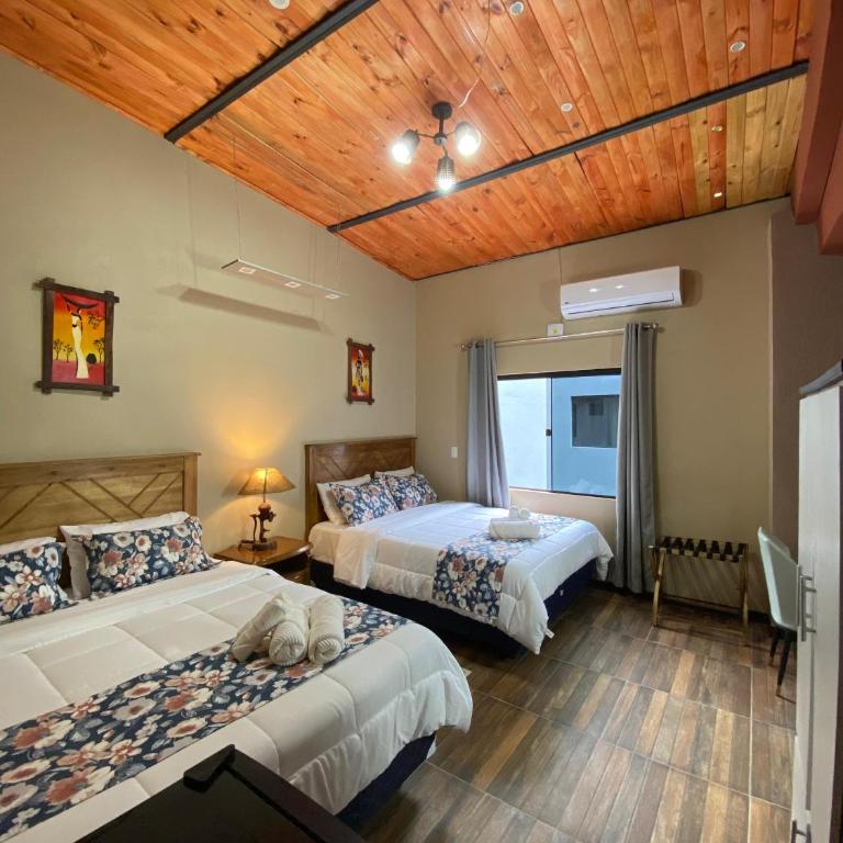 Doña Emilia Hotel Boutique - Habitación Cuádruple - vistas al jardín - 10