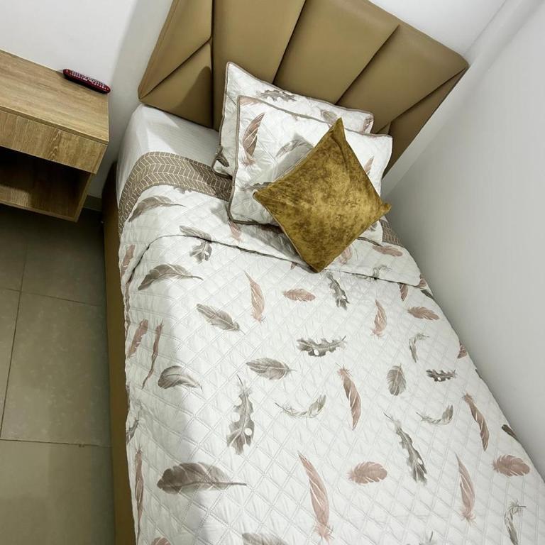 Hotel Lesus - Estudio - 9