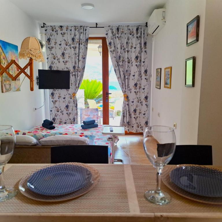 Kadena Apartments - Studio with Sea View - 9