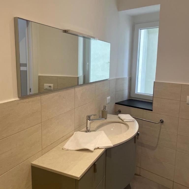 U Papaviu Cairoli - Appartamento con 2 Camere da Letto - 20