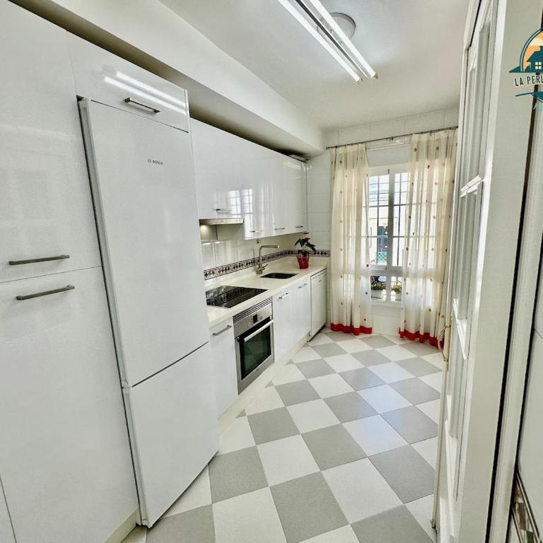Seafront Townhouse with Stunning Mediterranean Views, community pool - Casa de 3 dormitorios - 15