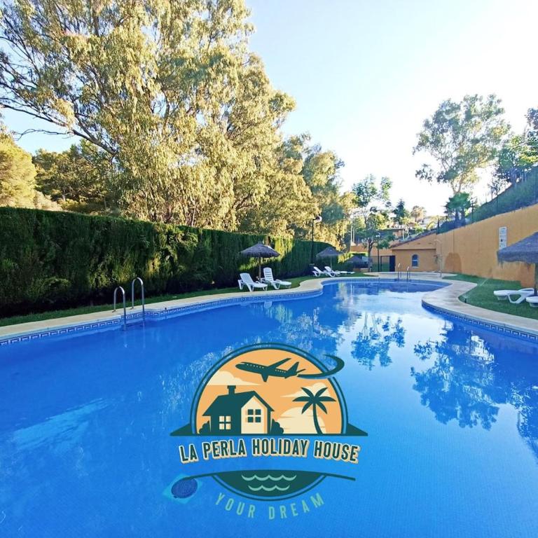Seafront Townhouse with Stunning Mediterranean Views, community pool - Casa de 3 dormitorios - 25