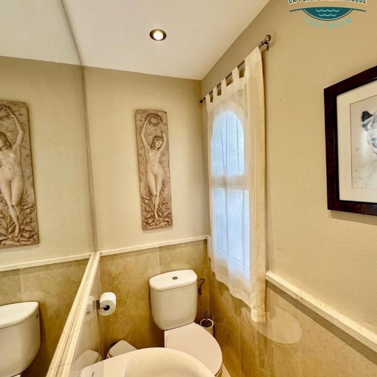 Seafront Townhouse with Stunning Mediterranean Views, community pool - Casa de 3 dormitorios - 17