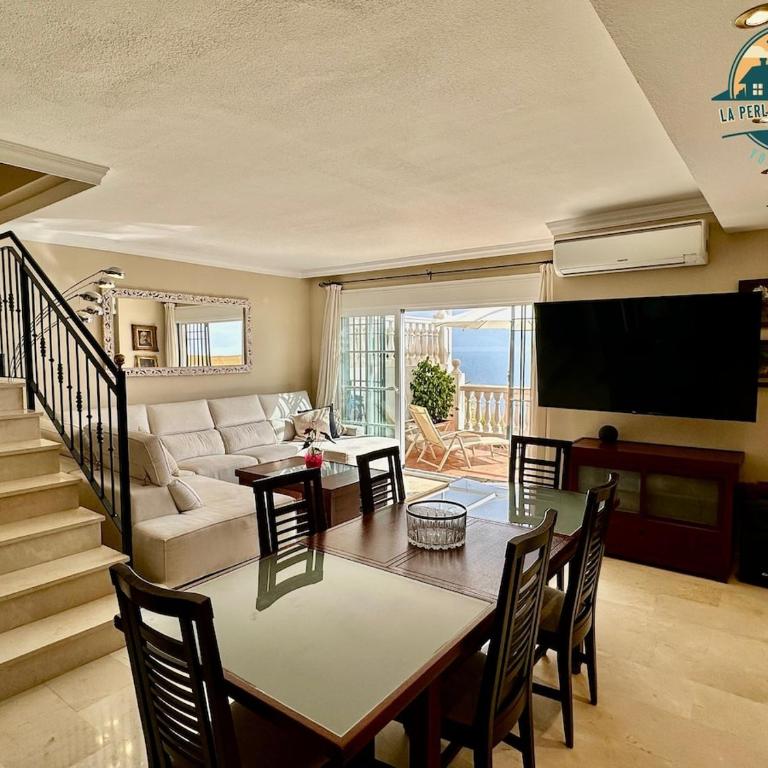 Seafront Townhouse with Stunning Mediterranean Views, community pool - Casa de 3 dormitorios - 18