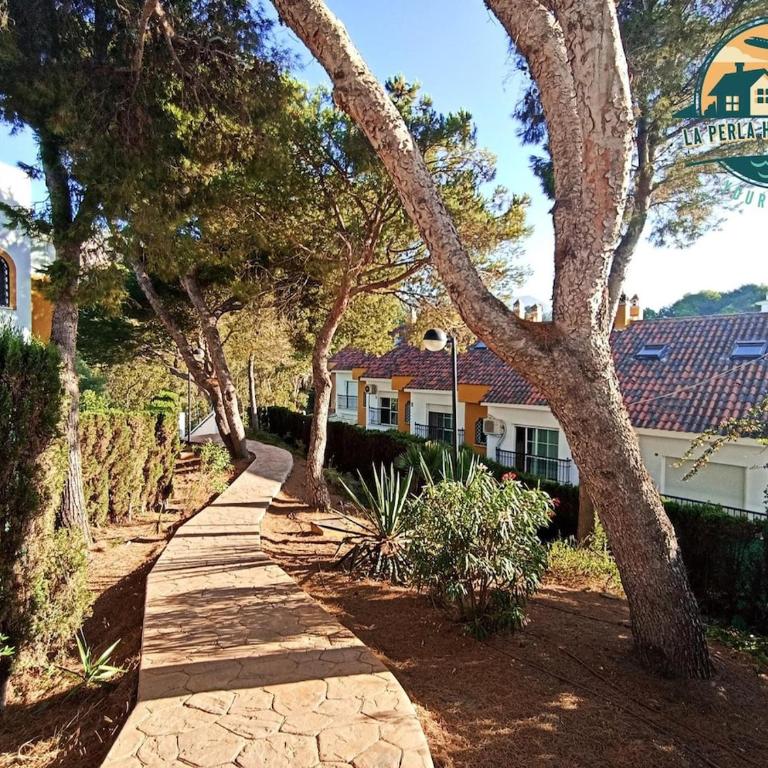 Seafront Townhouse with Stunning Mediterranean Views, community pool - Casa de 3 dormitorios - 31